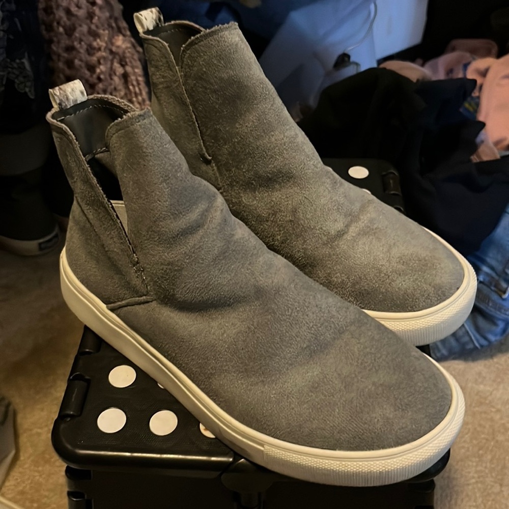 Sneaker boots.
